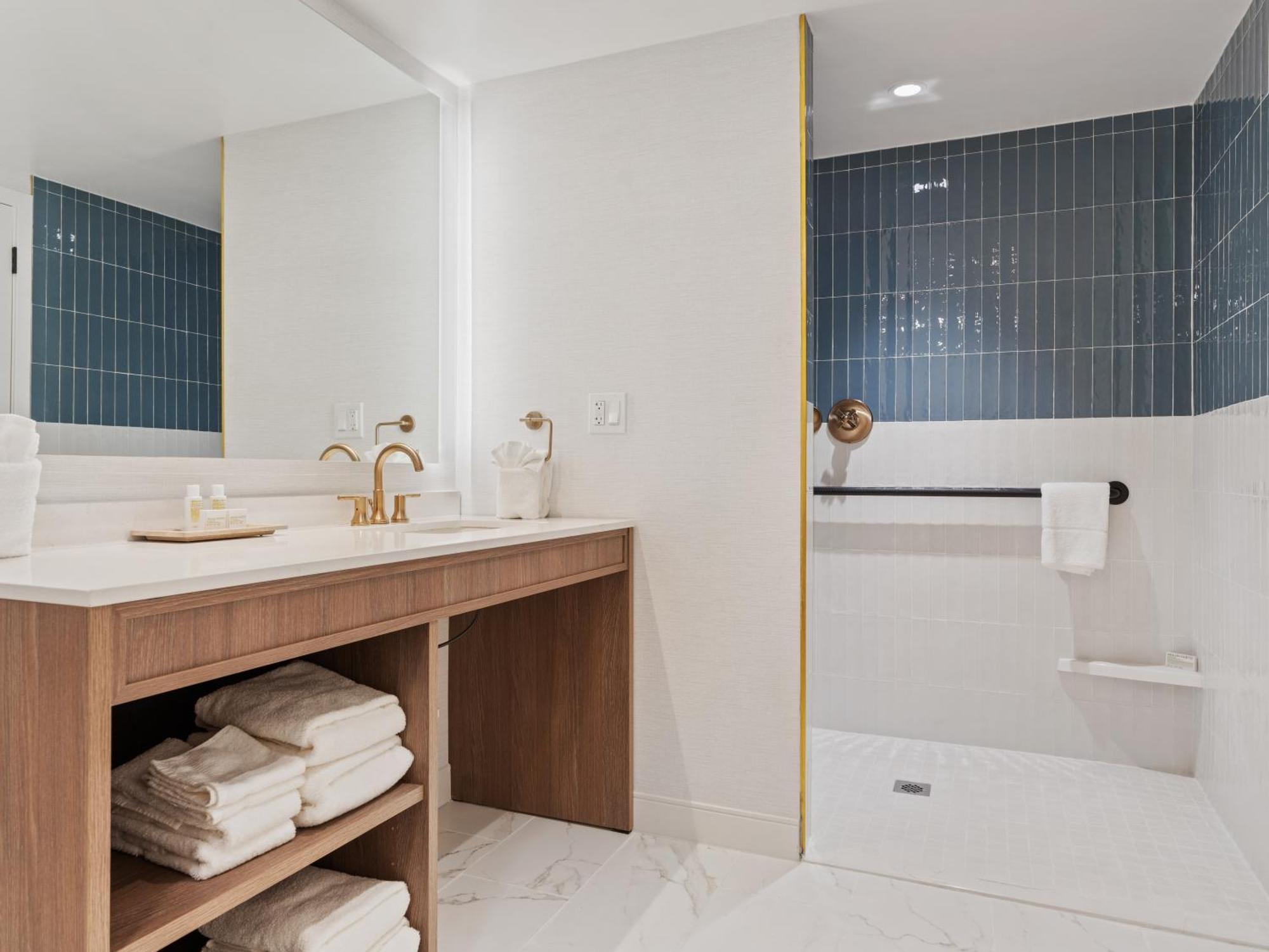 Greyfinch Chatham Inn Екстер'єр фото