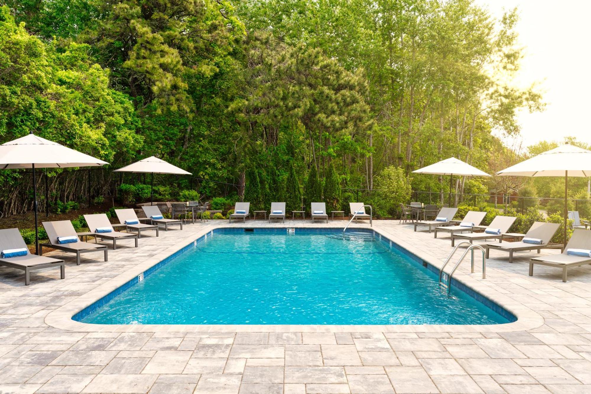 Greyfinch Chatham Inn Екстер'єр фото